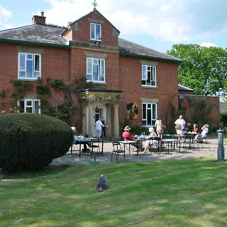 Mid Wales Arts B&B Caersws Екстер'єр фото