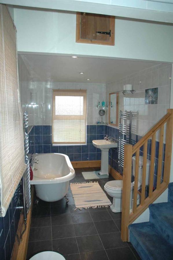 Mid Wales Arts B&B Caersws Екстер'єр фото